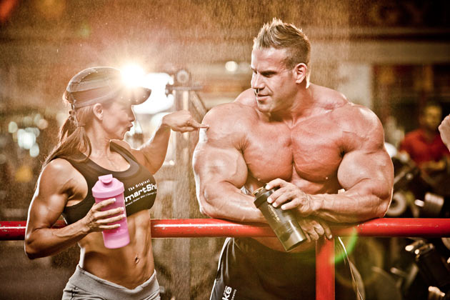 Adela Garcia & Jay Cutler using their SmartShake Signature Series